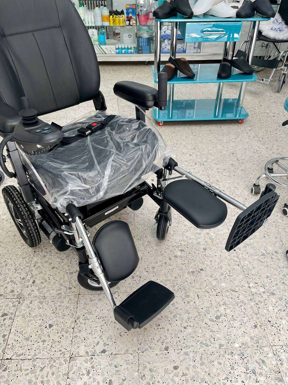 fauteuil roulant électrique Réf-104